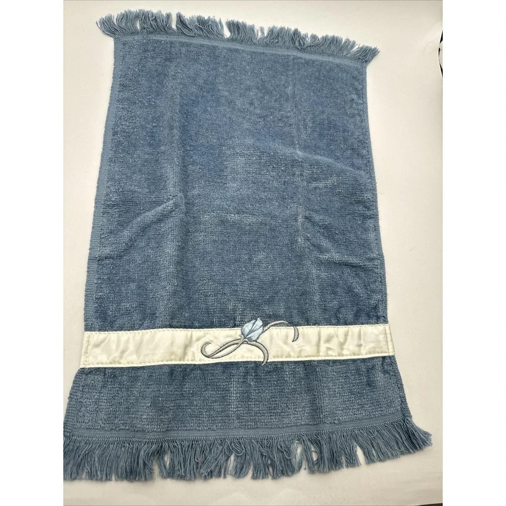 Saturday Knight Ltd‎ Tulip Blue Hand Towels Made in US Grannycore Cottagecore